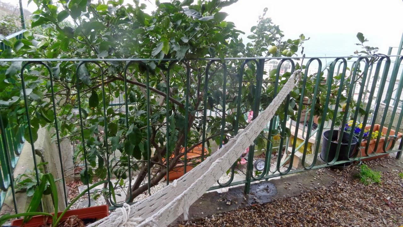 La Casa Dei Limoni Bed & Breakfast เจนัว ภายนอก รูปภาพ
